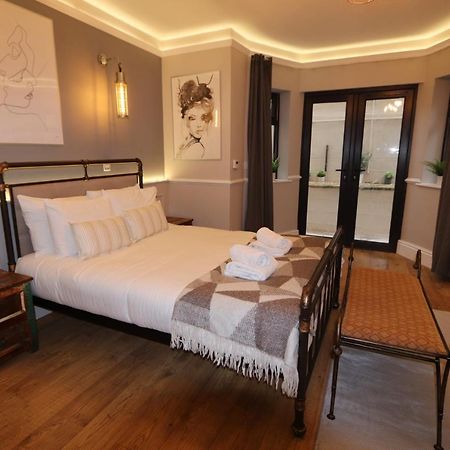 בריסטול Alma Apartments In A Perfect Location מראה חיצוני תמונה