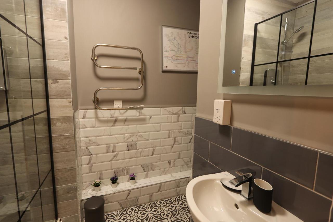 בריסטול Alma Apartments In A Perfect Location מראה חיצוני תמונה